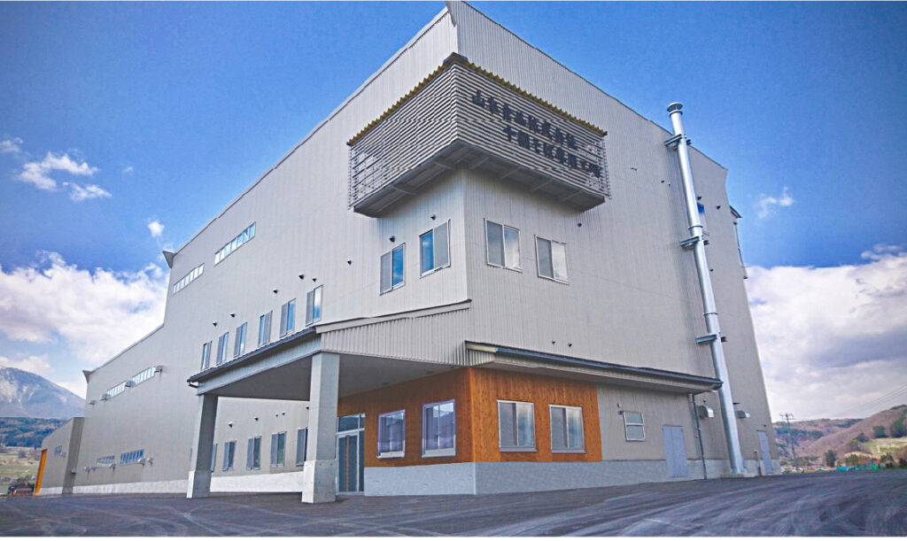 長野県飯綱町「十割そば専用工場」